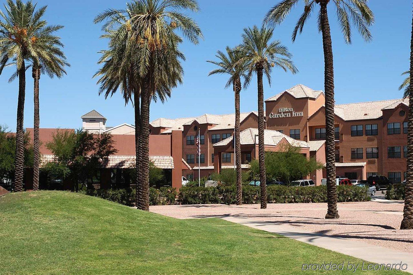 Hilton Garden Inn Phoenix Airport Экстерьер фото
