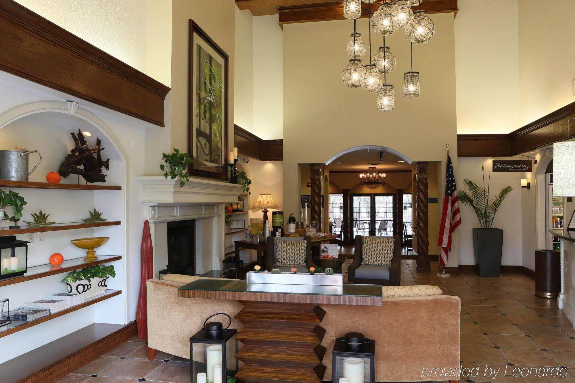 Hilton Garden Inn Phoenix Airport Экстерьер фото